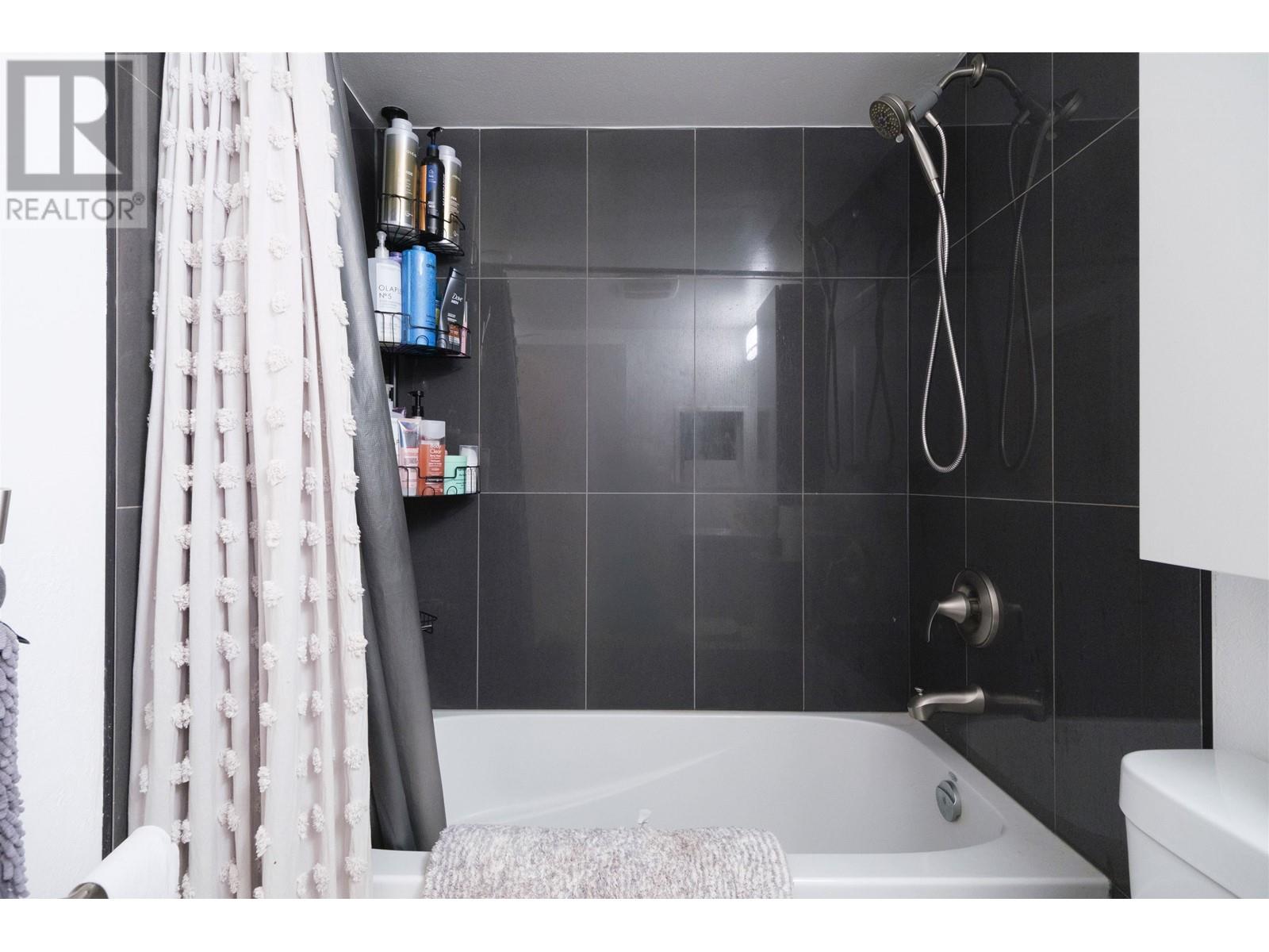 Photo 1 of 228 3451 Springfield Drive, Richmond BC