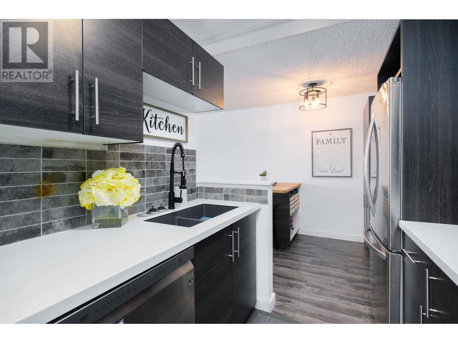 Photo 11 of 228 3451 Springfield Drive, Richmond BC