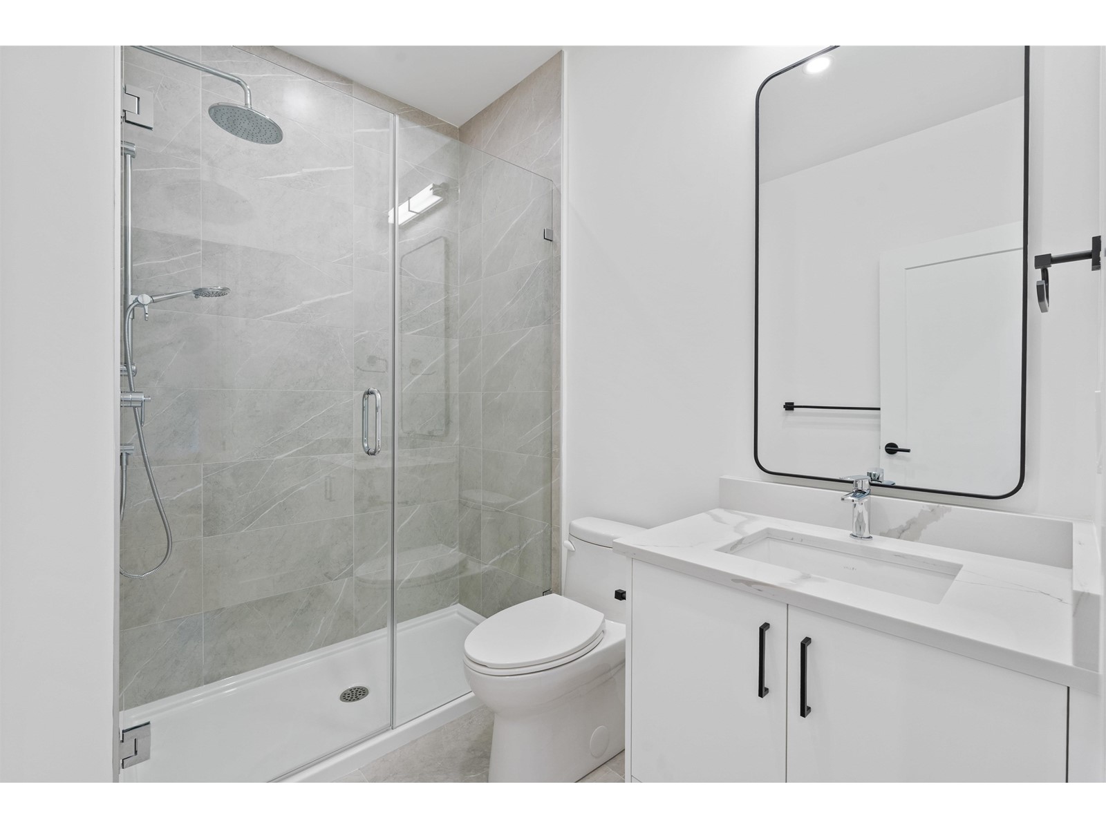 Photo 36 of 15 16358 90 Avenue, Surrey BC