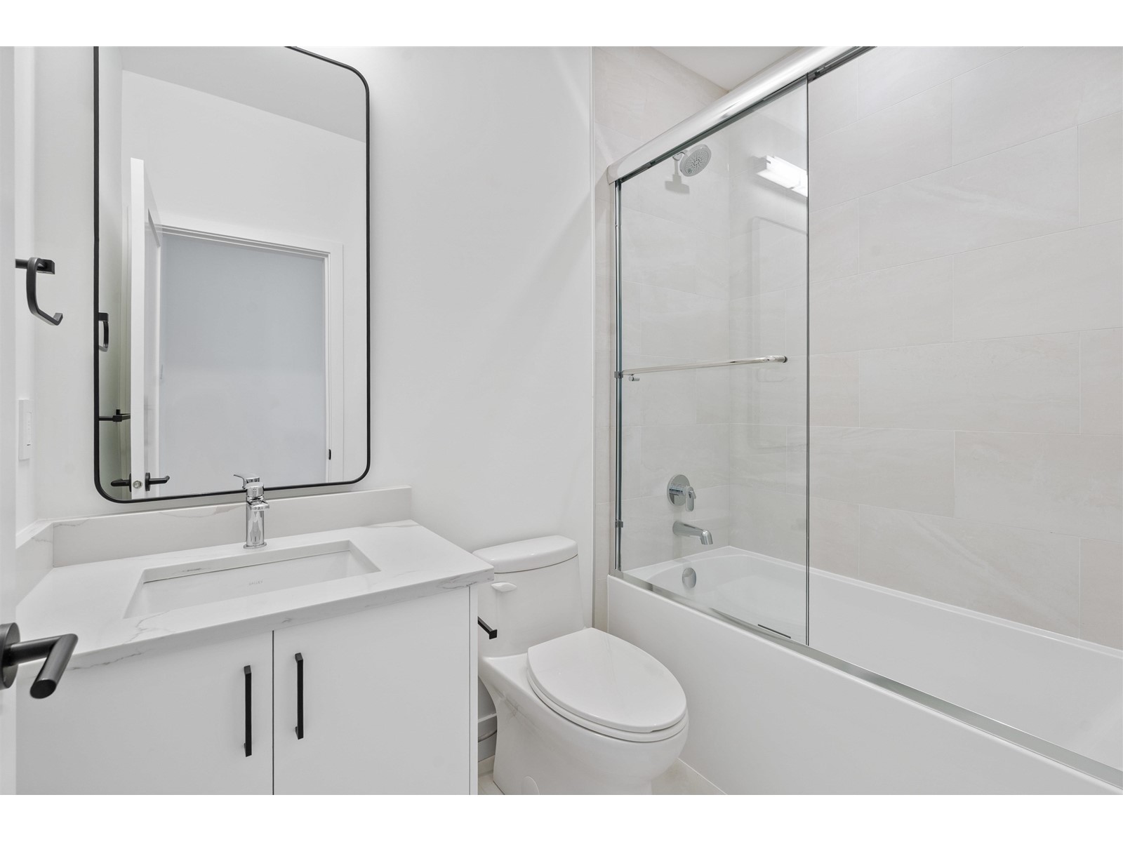 Photo 35 of 15 16358 90 Avenue, Surrey BC