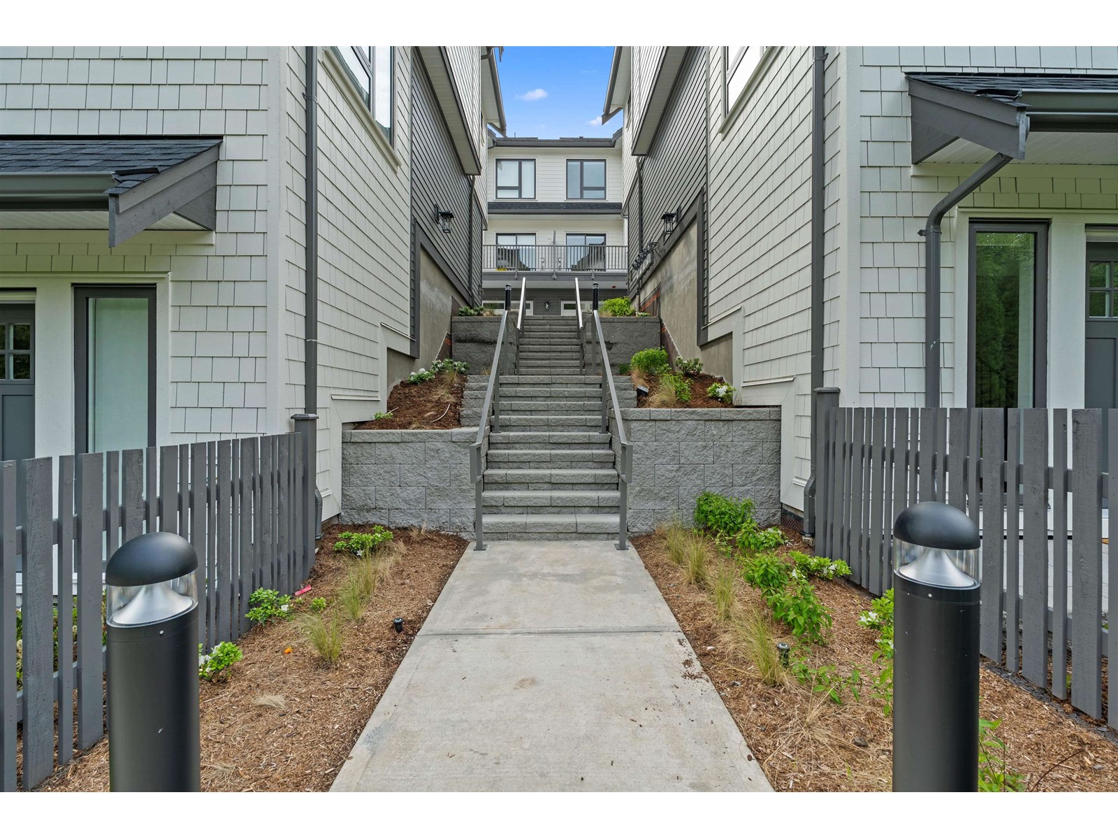 Photo 40 of 15 16358 90 Avenue, Surrey BC