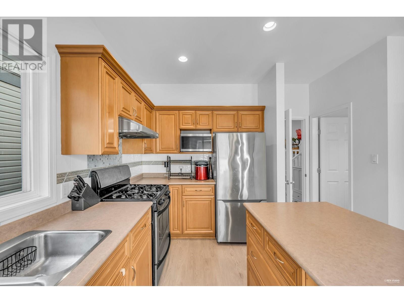 #16-6777 LIVINGSTONE Place, Richmond