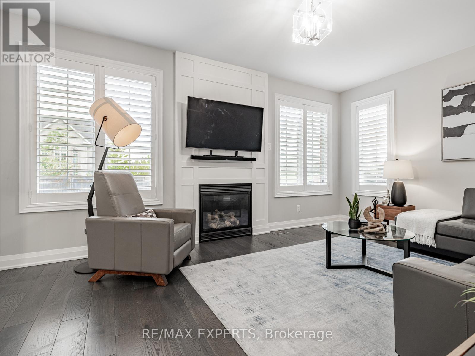 Single Family House for Sale in  SIR STEVENS DRIVE Vaughan (Patterson) 