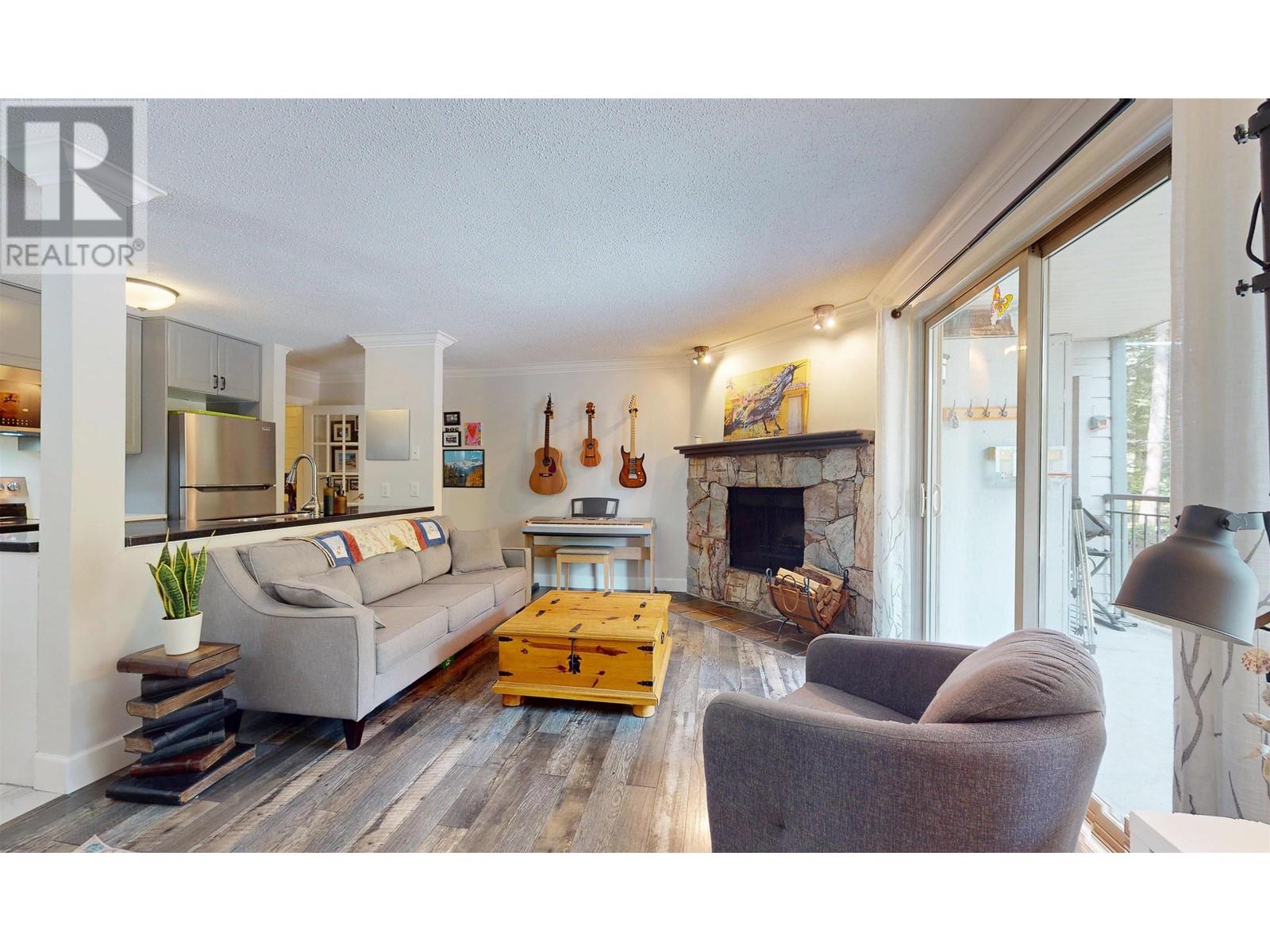 6 2201 EVA LAKE ROAD, Whistler