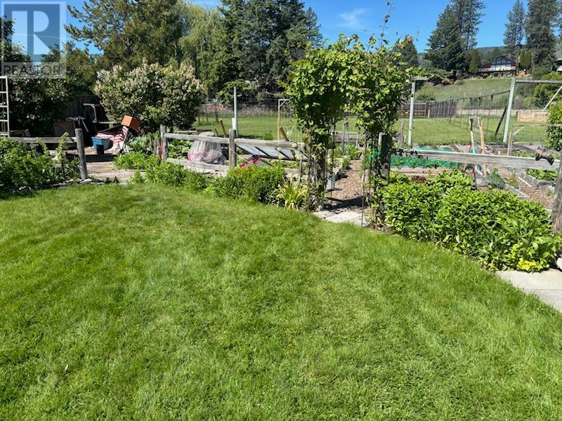 7749 17th Street, Grand Forks