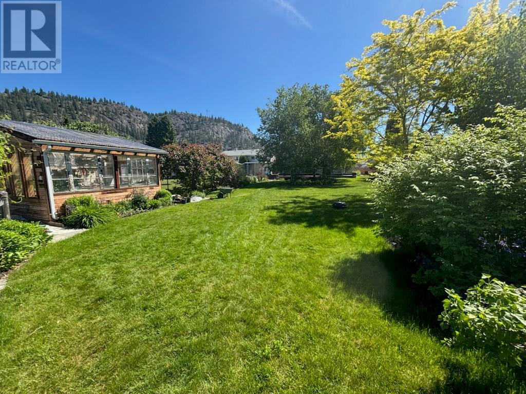 7749 17th Street, Grand Forks