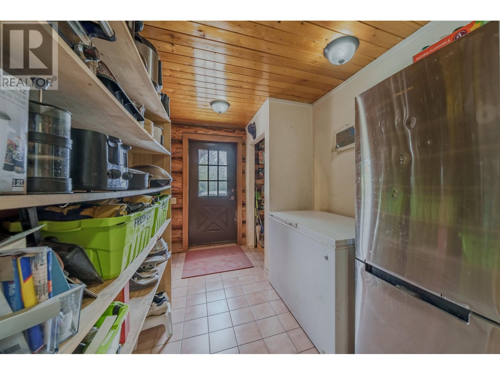 7181 SHERIDAN LAKE W ROAD, Lone Butte