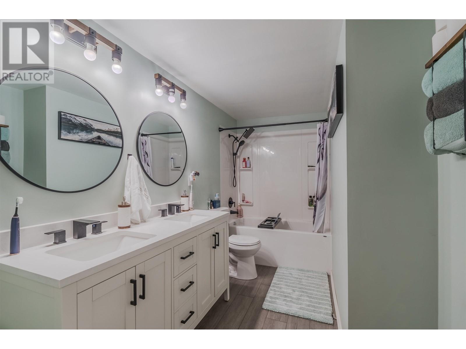 7181 SHERIDAN LAKE W ROAD, Lone Butte