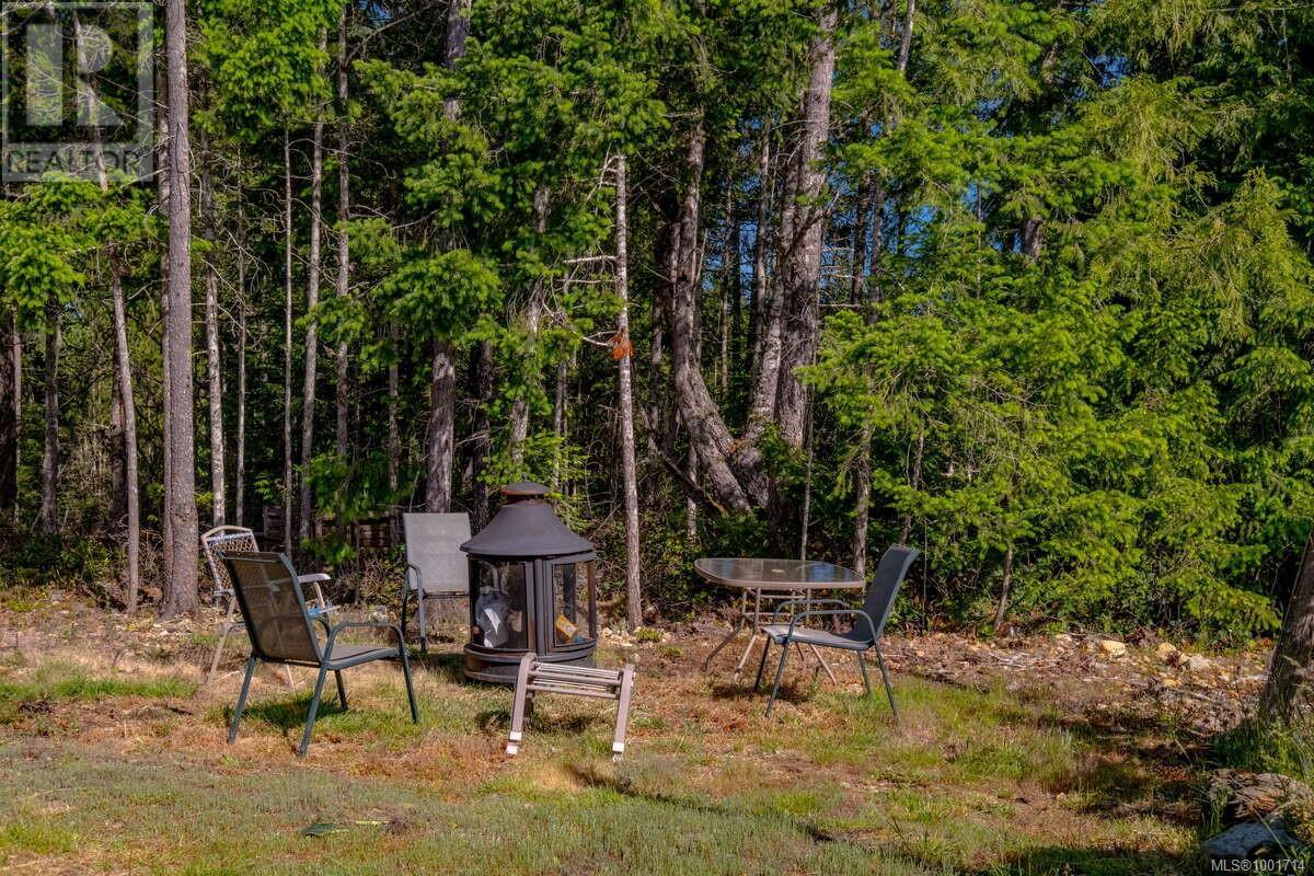 Photo 39 of 1356 Meadowood Way, Qualicum Beach BC