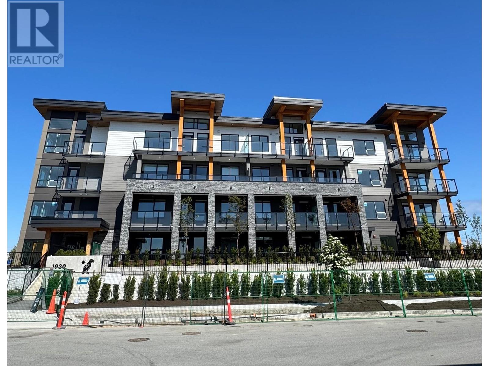 #307-1930 STARLING Drive, Tsawwassen