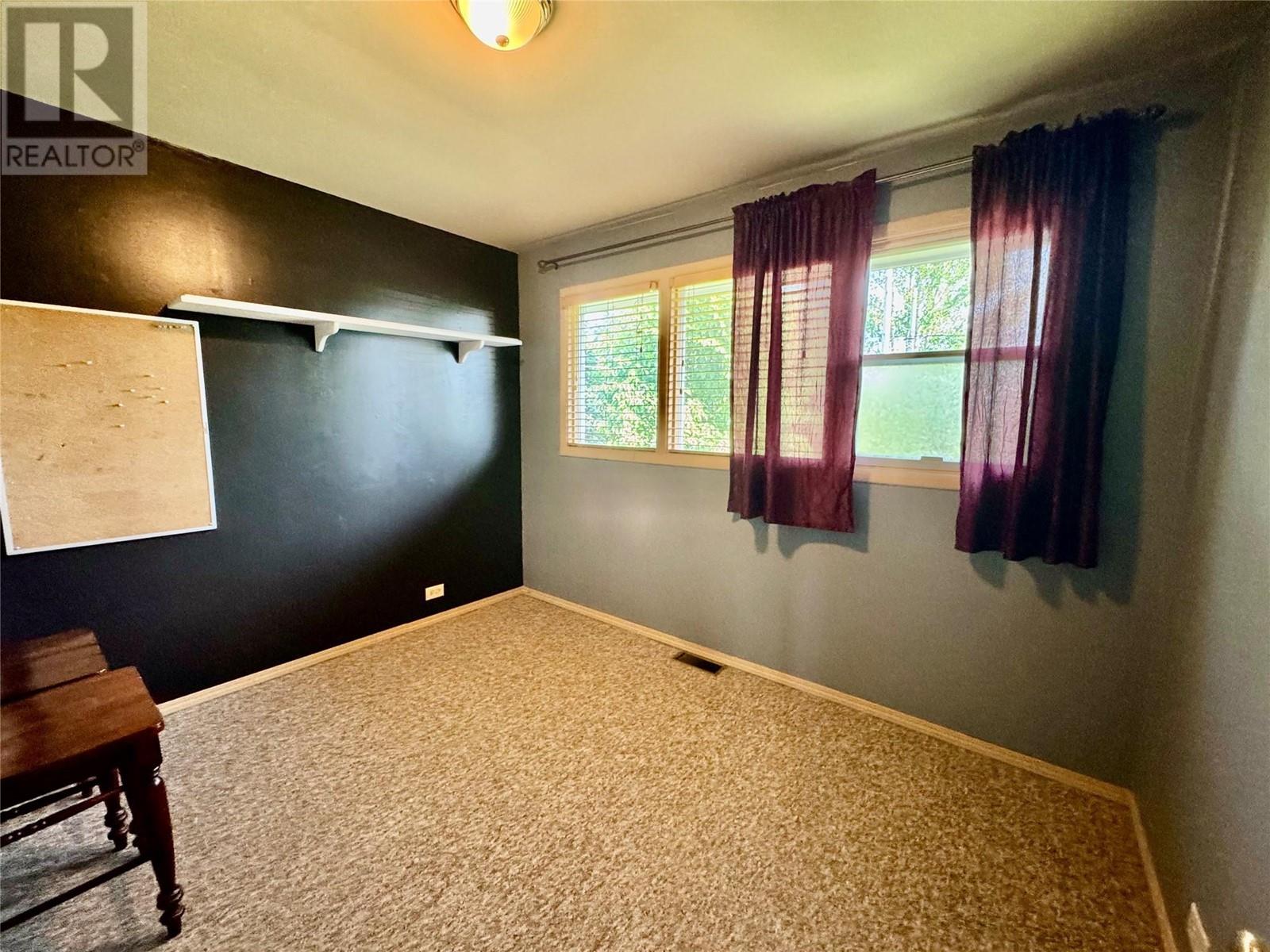921 110 Avenue, Dawson Creek