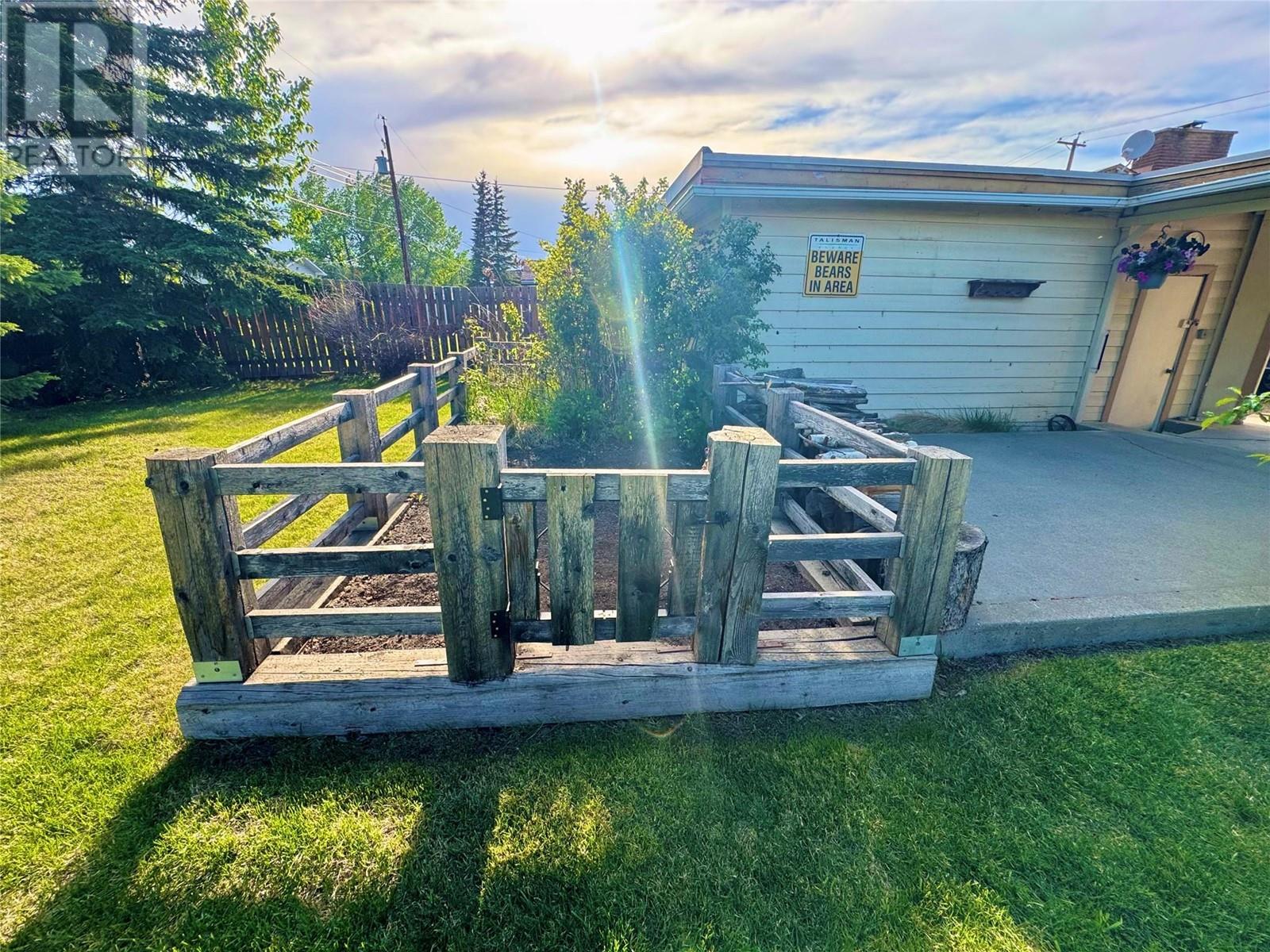 921 110 Avenue, Dawson Creek