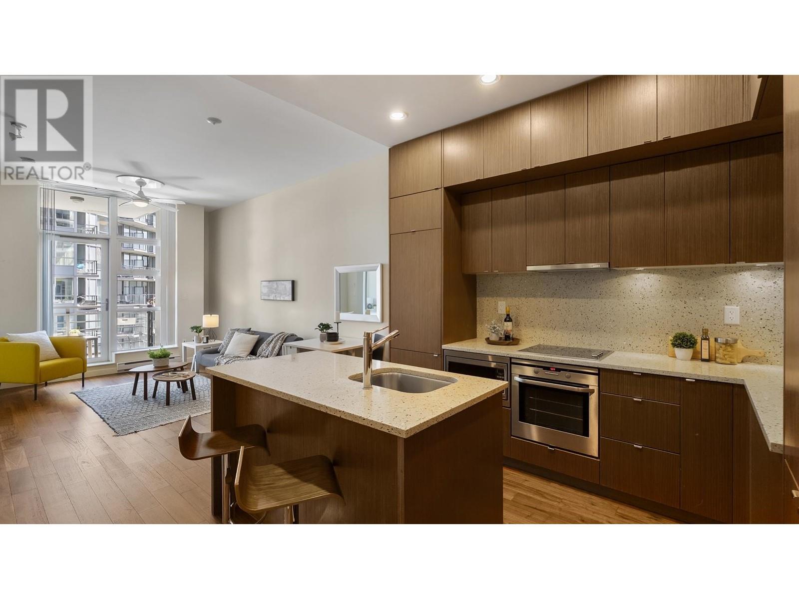 Photo 9 of 705 1205 Howe Street, Vancouver BC