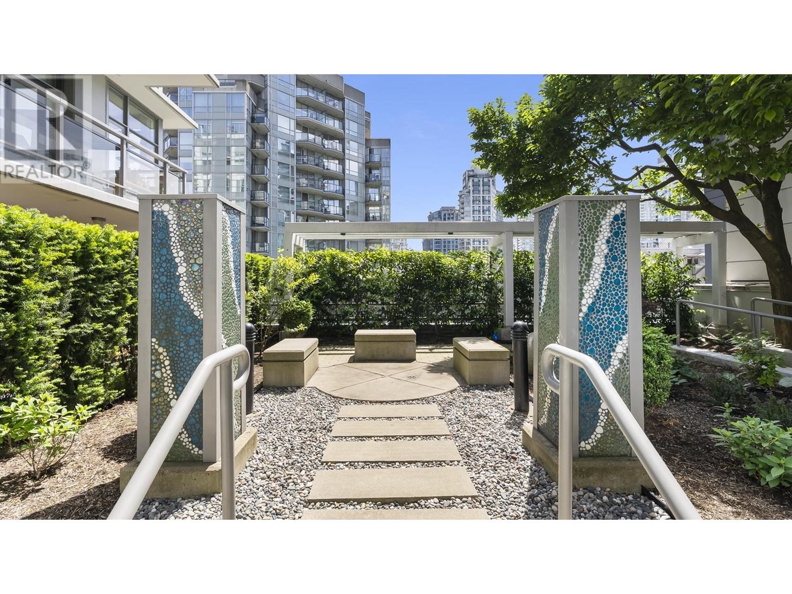 Photo 27 of 705 1205 Howe Street, Vancouver BC