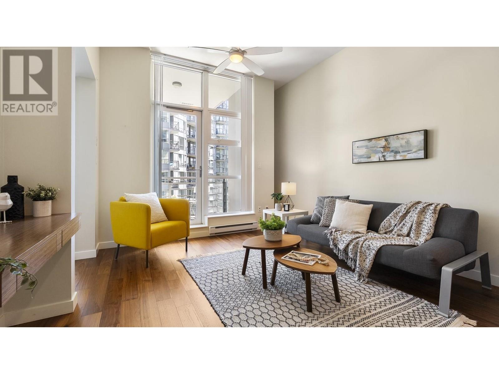 Photo 19 of 705 1205 Howe Street, Vancouver BC
