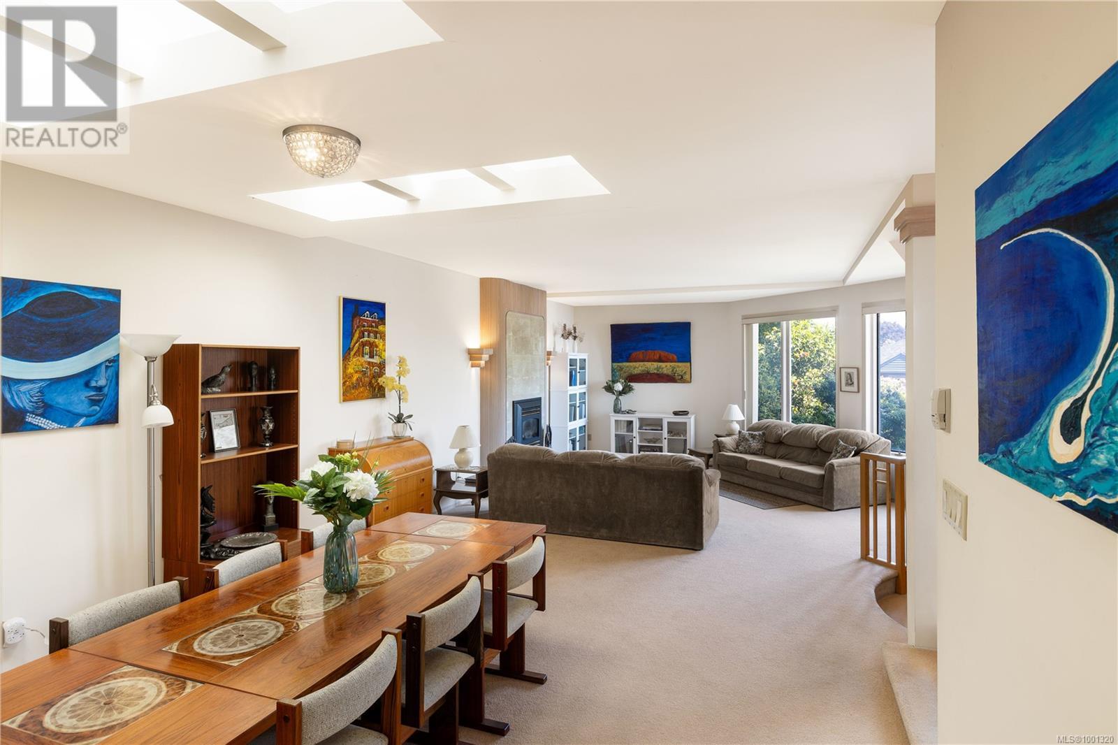  335 King George Terrace, Oak Bay