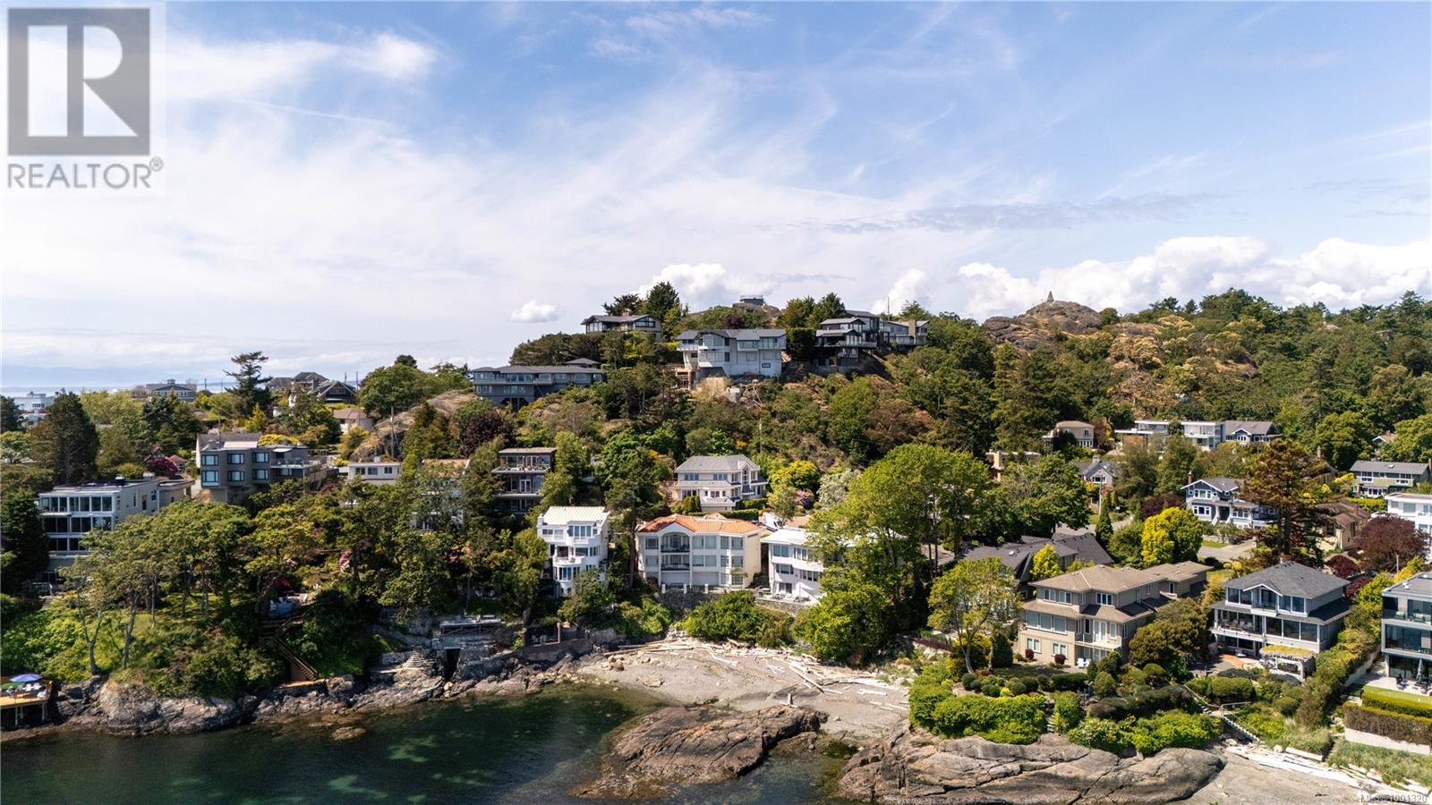  335 King George Terrace, Oak Bay