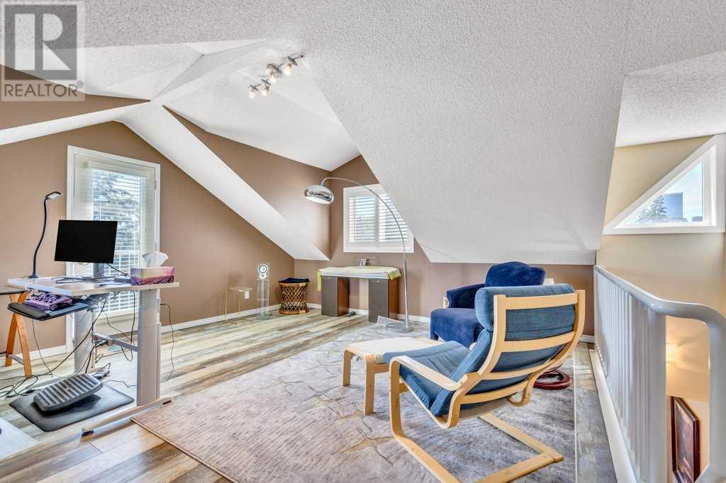 Single Family House for Sale in    Avenue NE Crescent Heights Calgary 