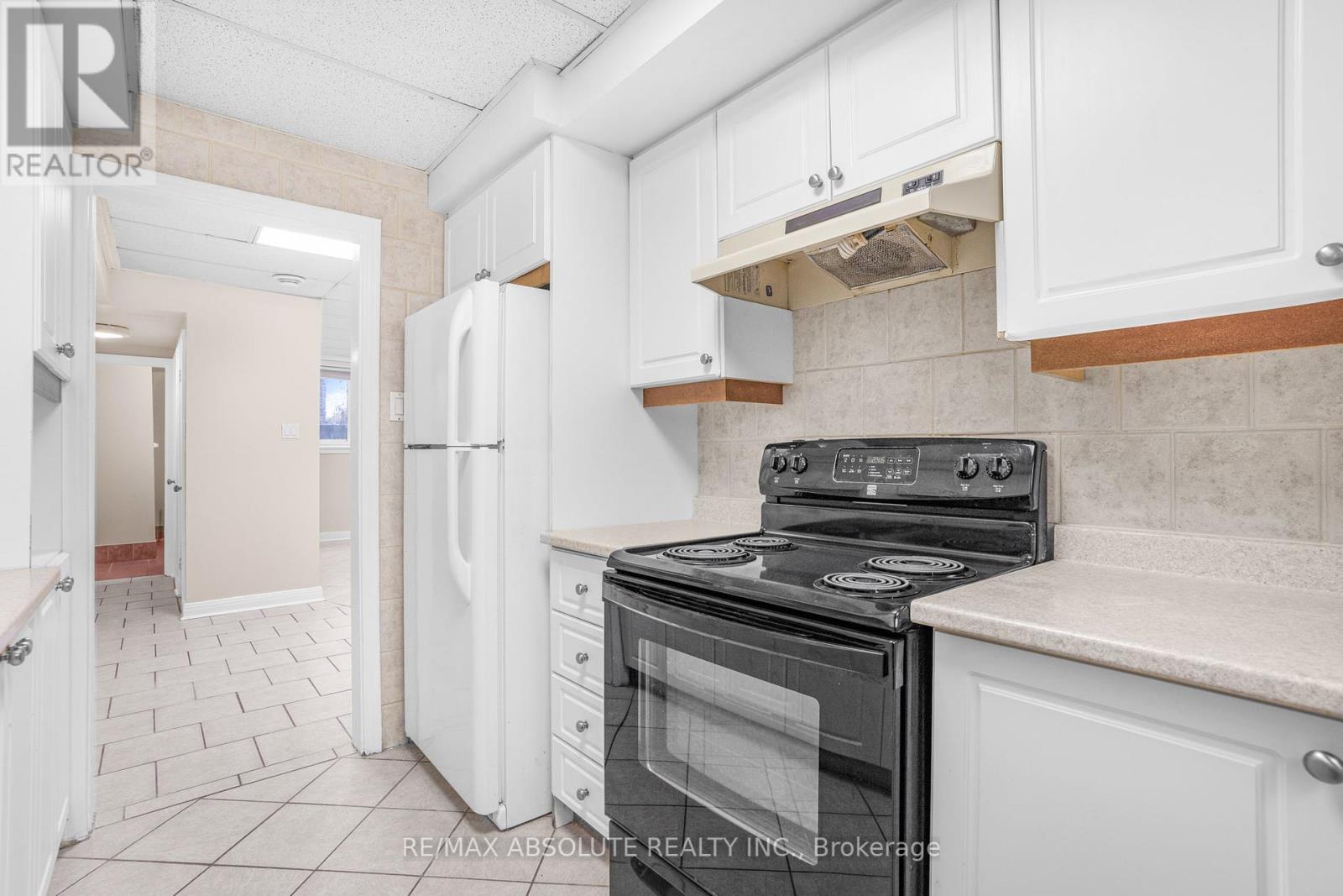 Photo 23 of 408 410 Allen Boulevard, Ottawa ON