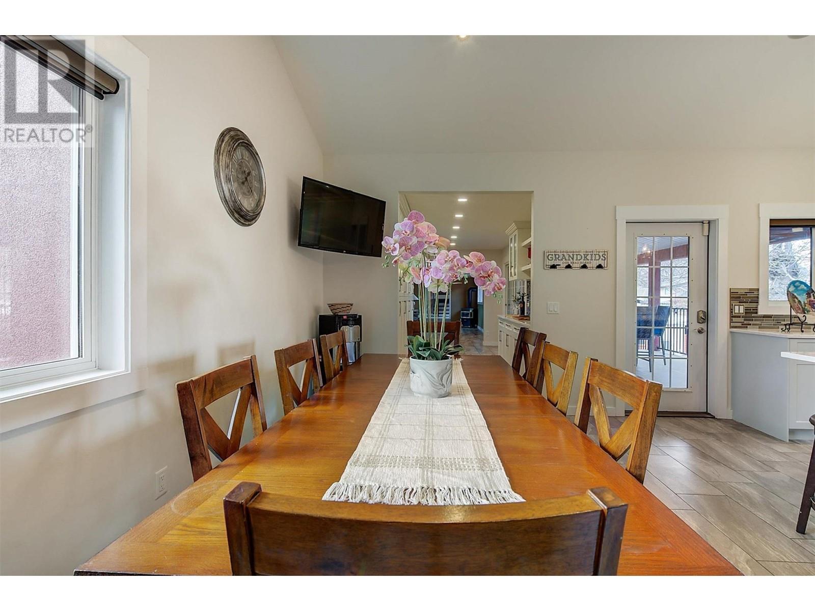  1506 Johnson Street, Summerland