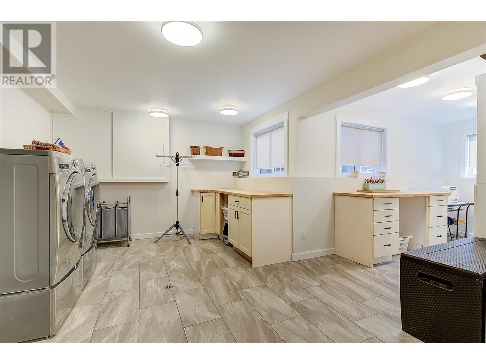  1506 Johnson Street, Summerland