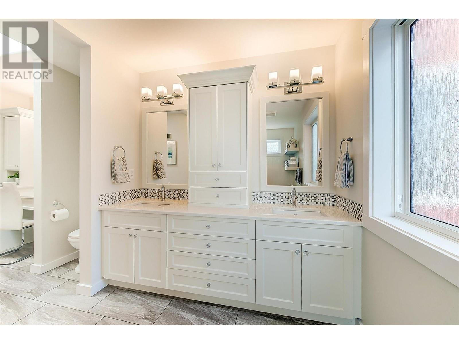 1506 Johnson Street, Summerland