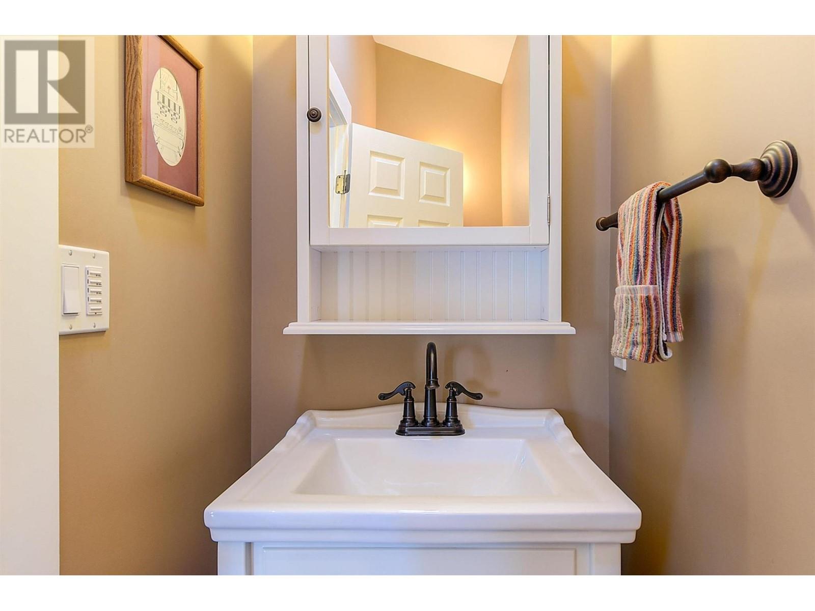  1506 Johnson Street, Summerland