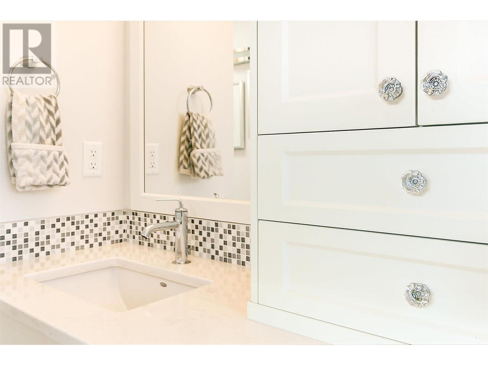  1506 Johnson Street, Summerland