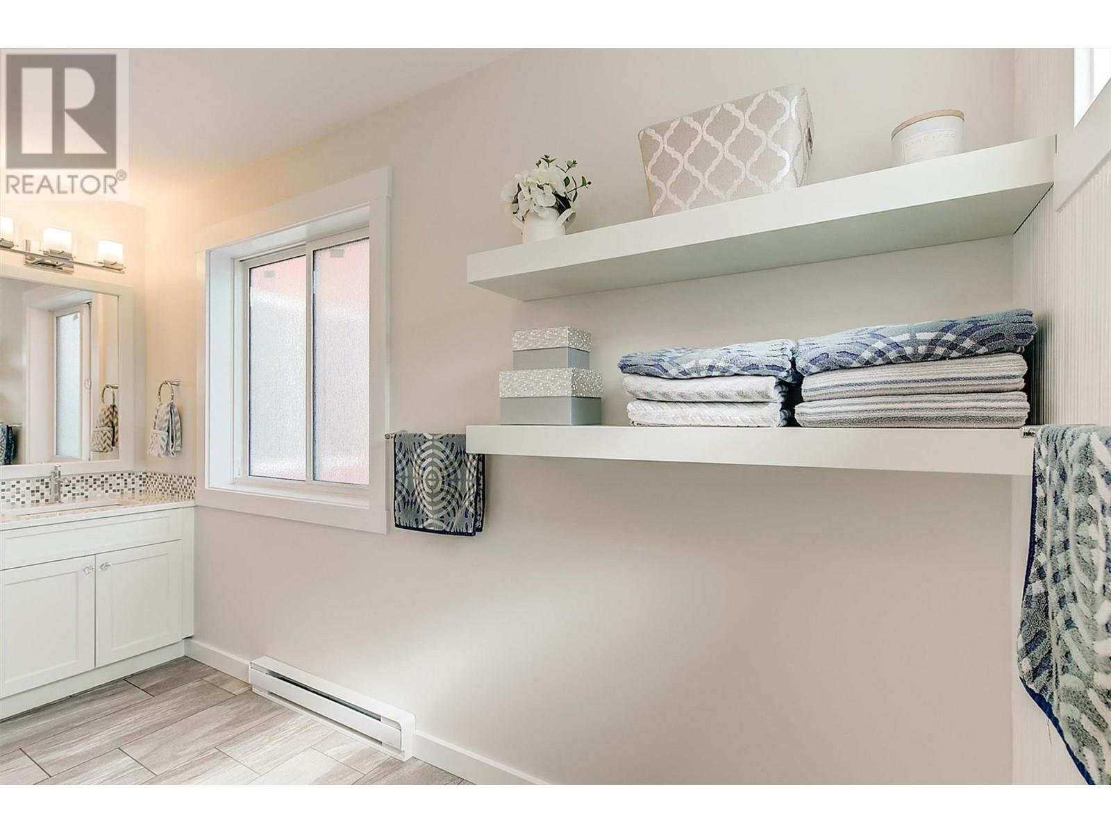  1506 Johnson Street, Summerland