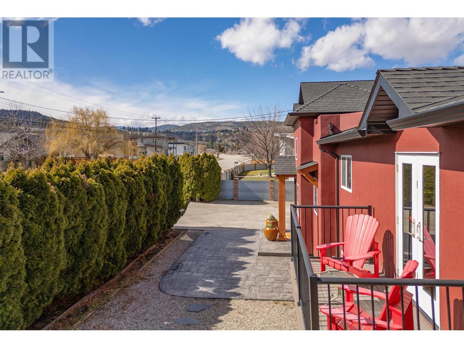  1506 Johnson Street, Summerland