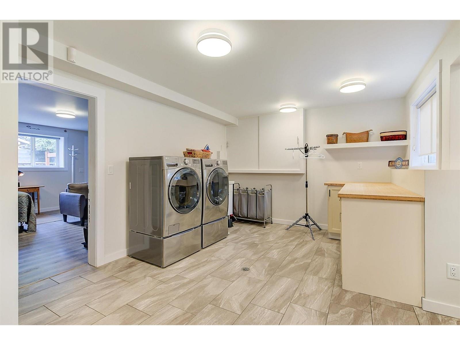  1506 Johnson Street, Summerland