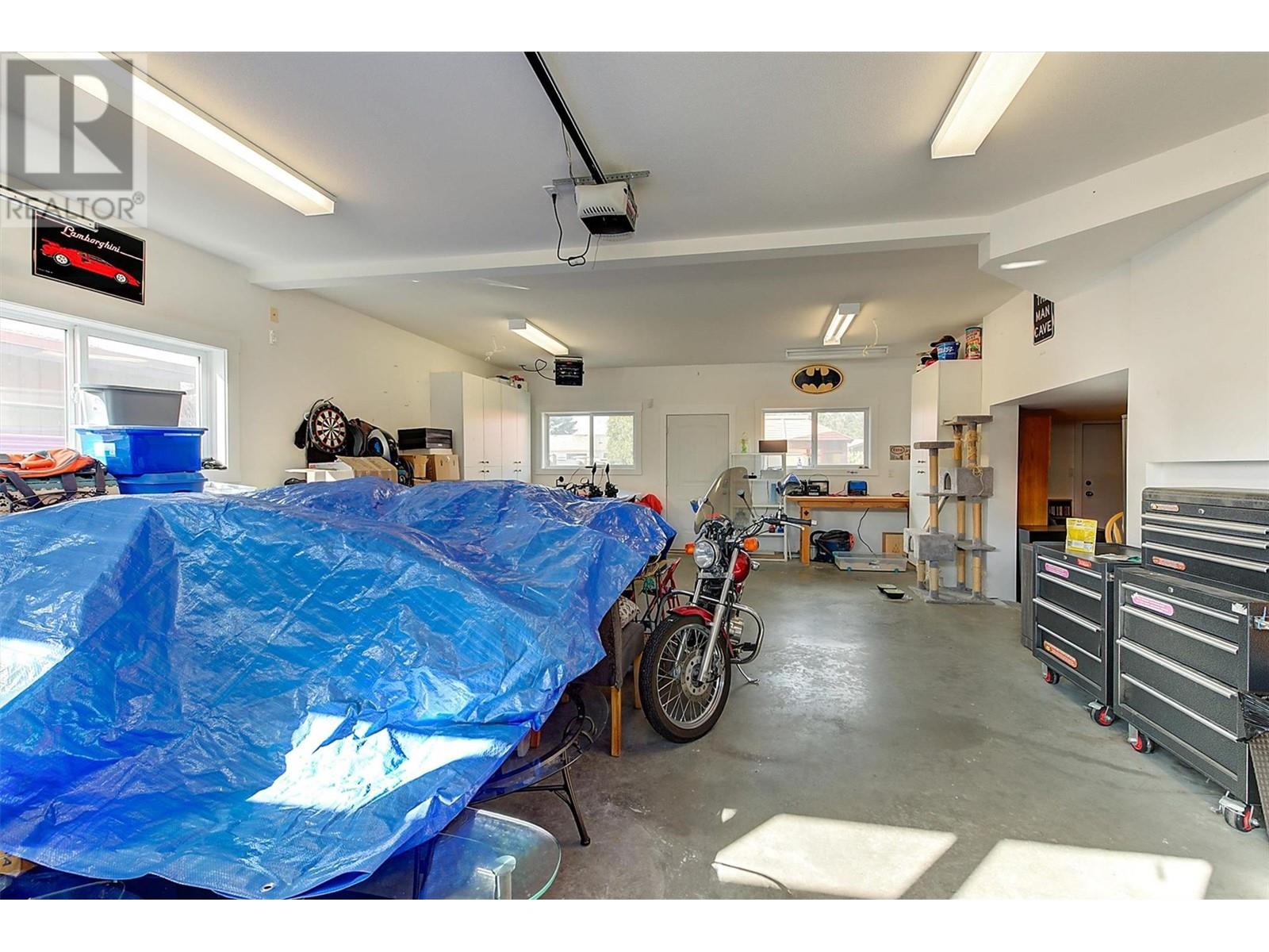  1506 Johnson Street, Summerland