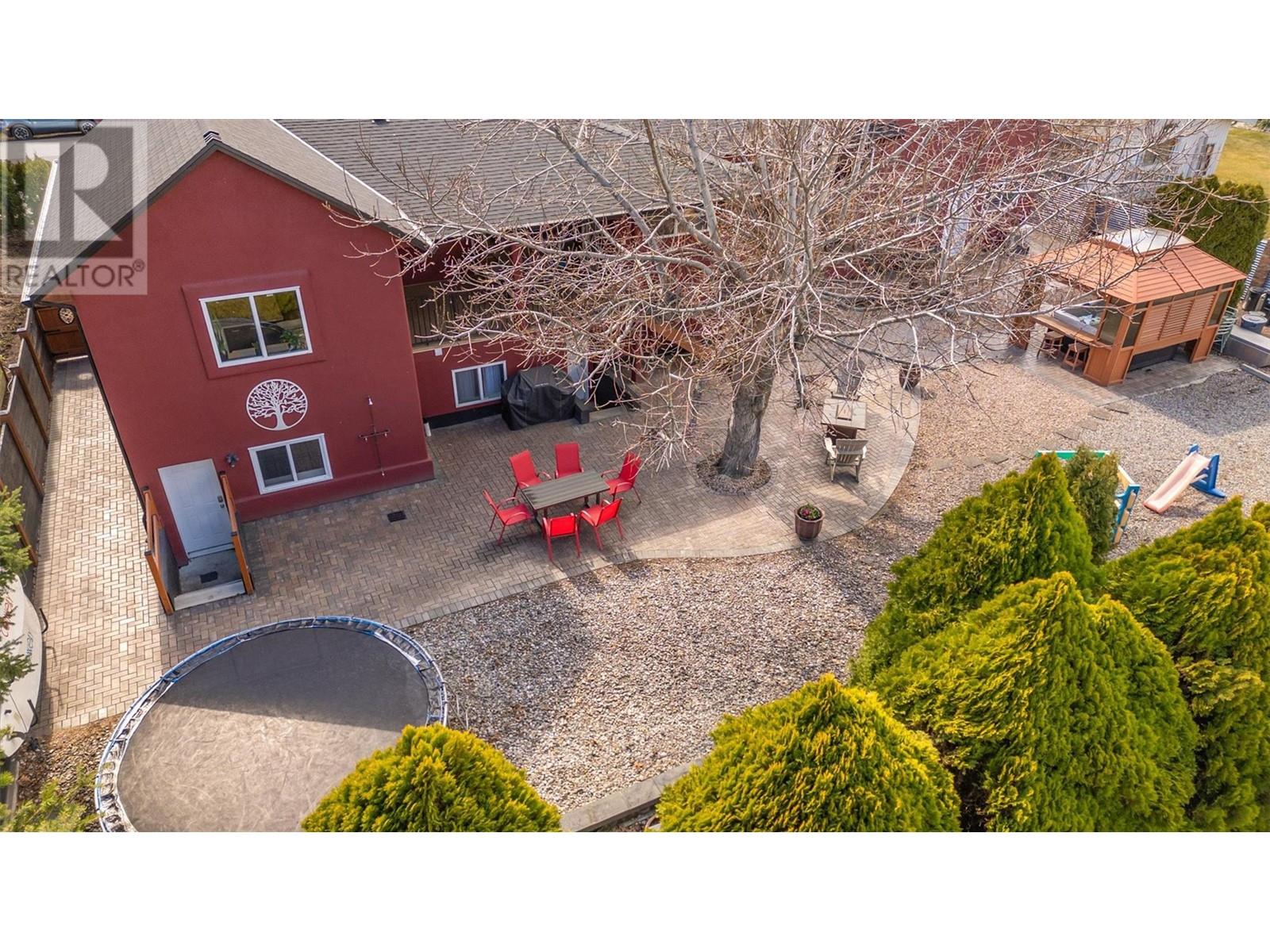  1506 Johnson Street, Summerland