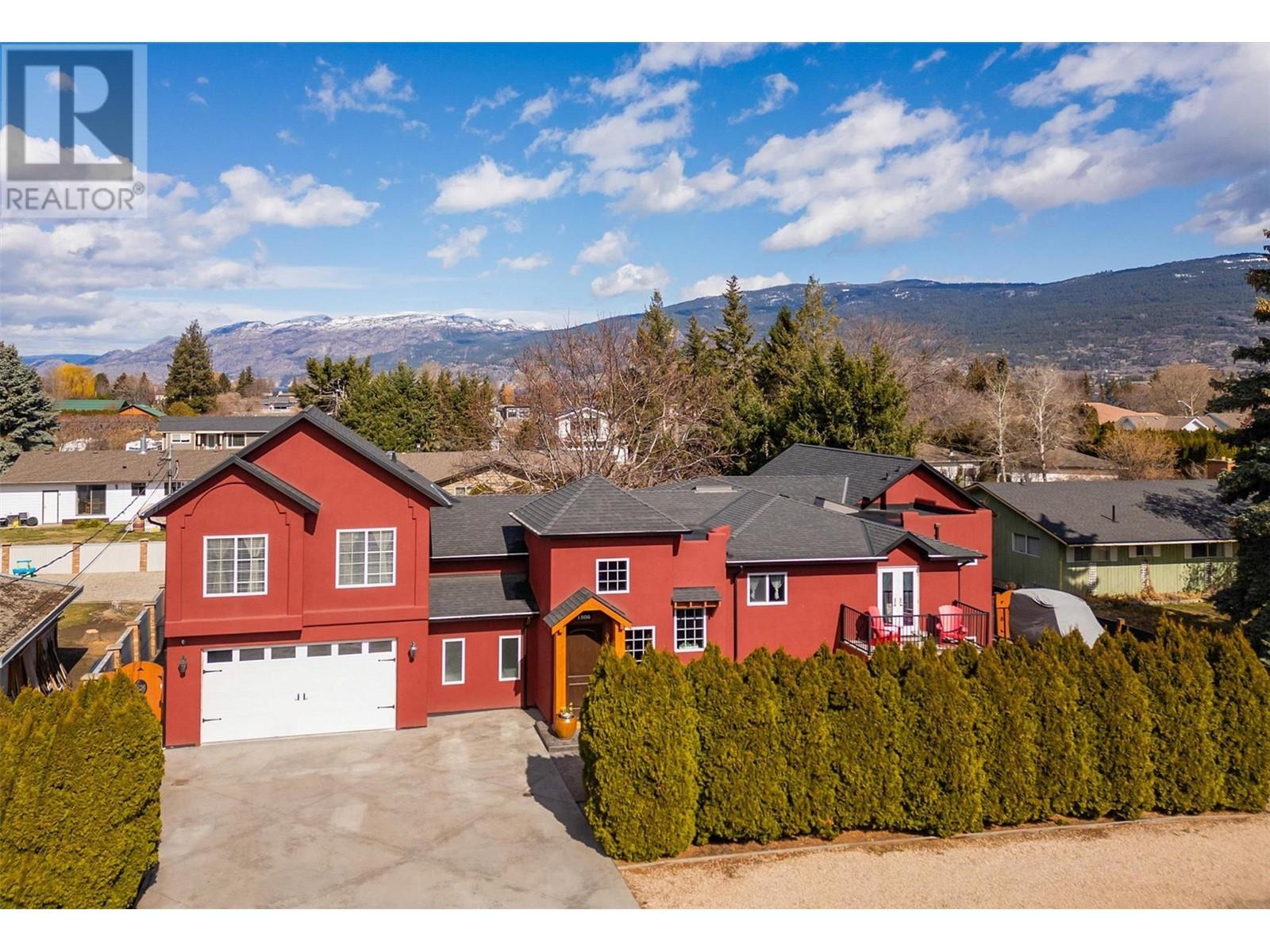 1506 Johnson Street, Summerland
