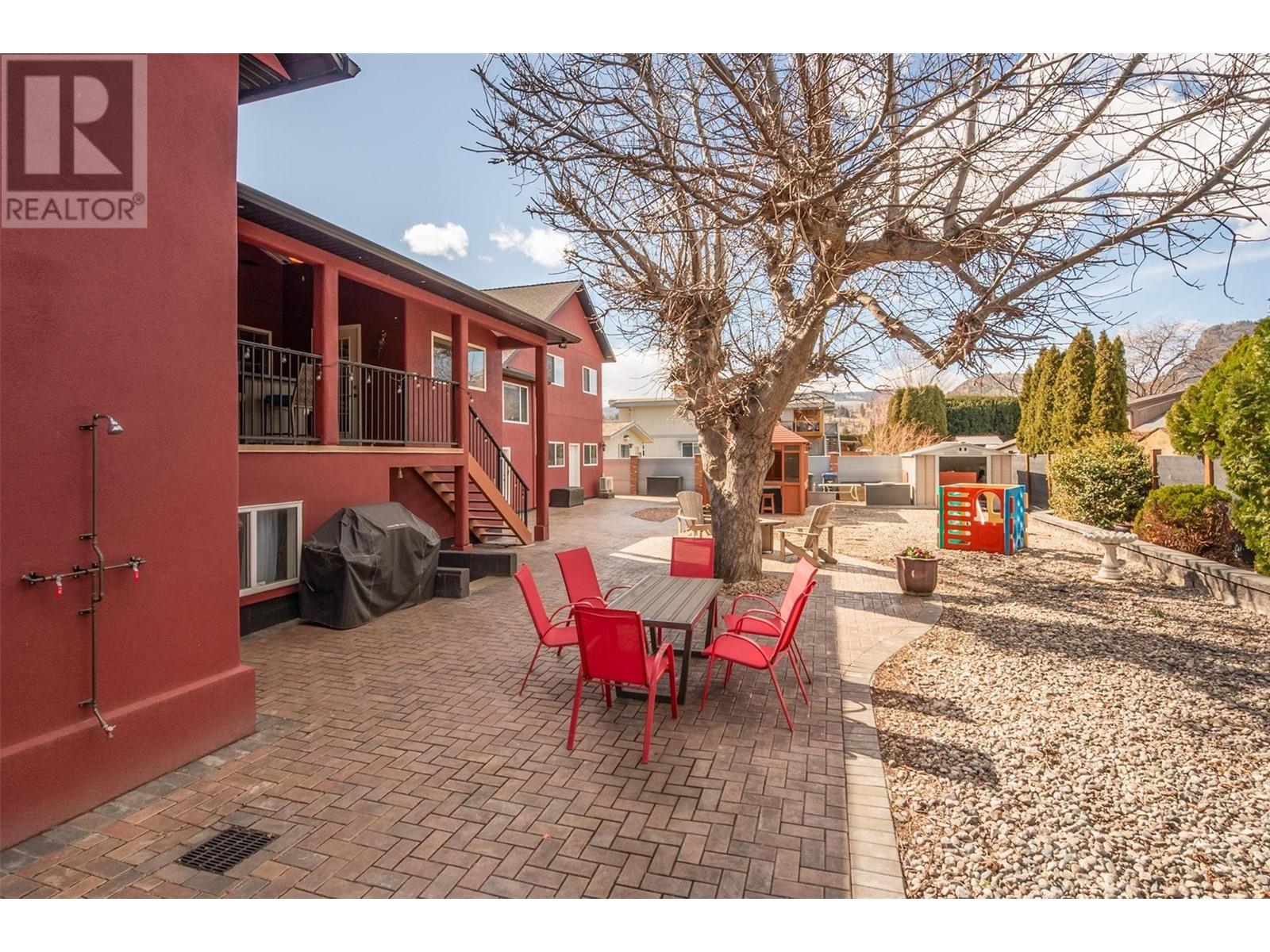  1506 Johnson Street, Summerland