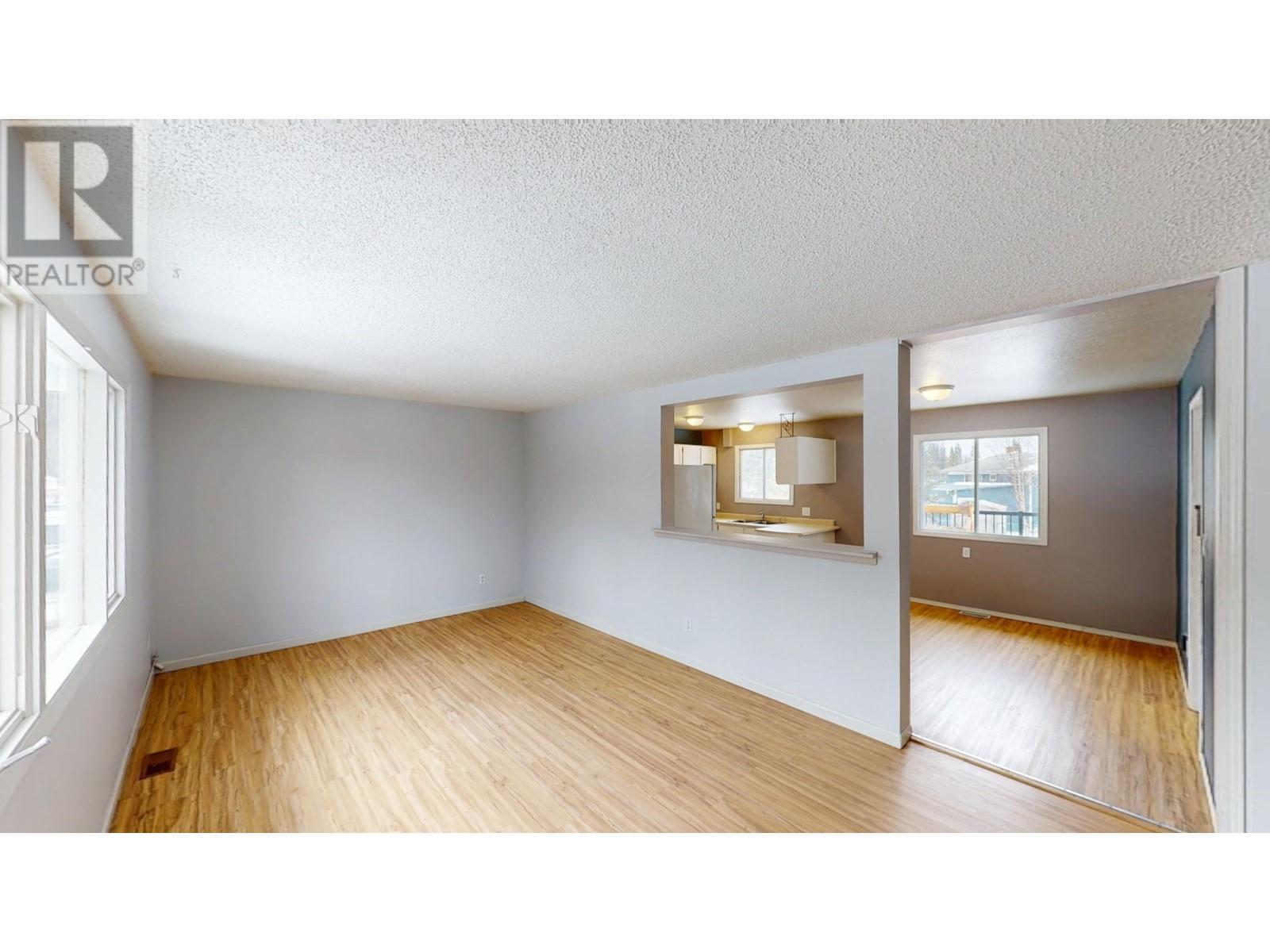 Photo 26 of 10109 Macintosh Crescent, Hudsons Hope BC