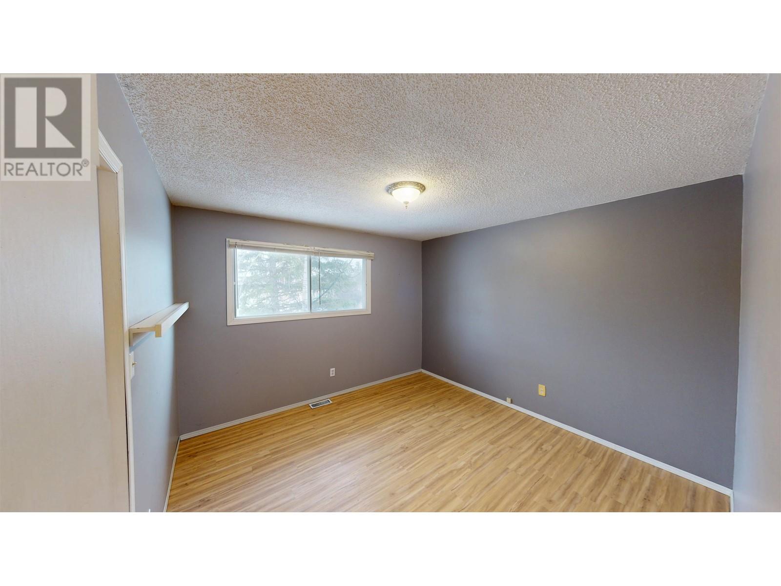 Photo 33 of 10109 Macintosh Crescent, Hudsons Hope BC