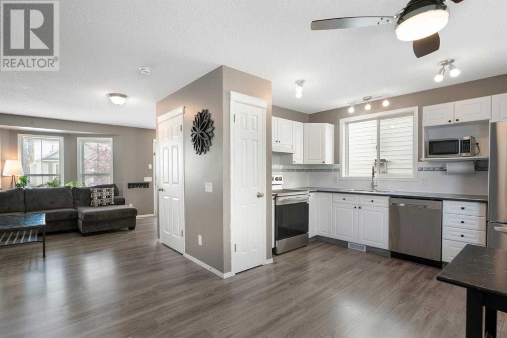 Single Family House for Sale in  Tuscany Valley Drive NW Tuscany Calgary 
