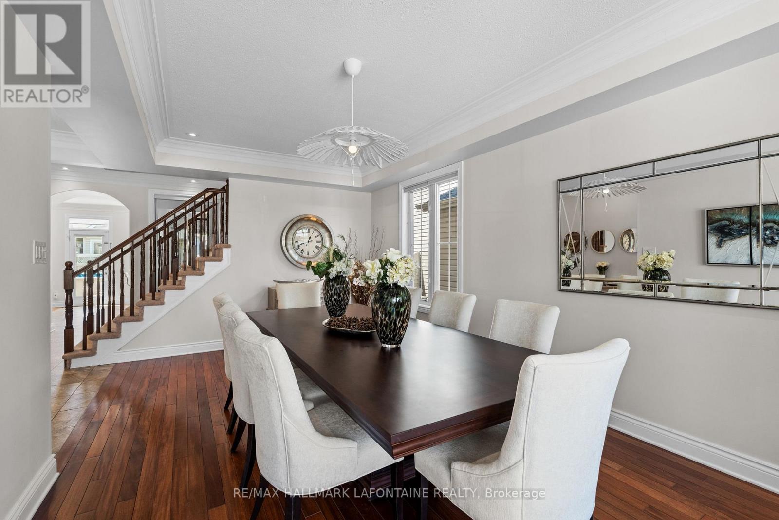 Can be used as living/ dining room