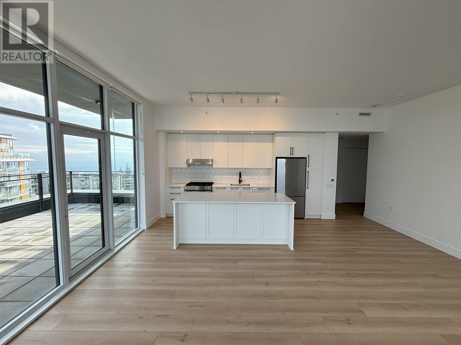 Photo 12 of 1203 8750 University Crescent, Burnaby BC