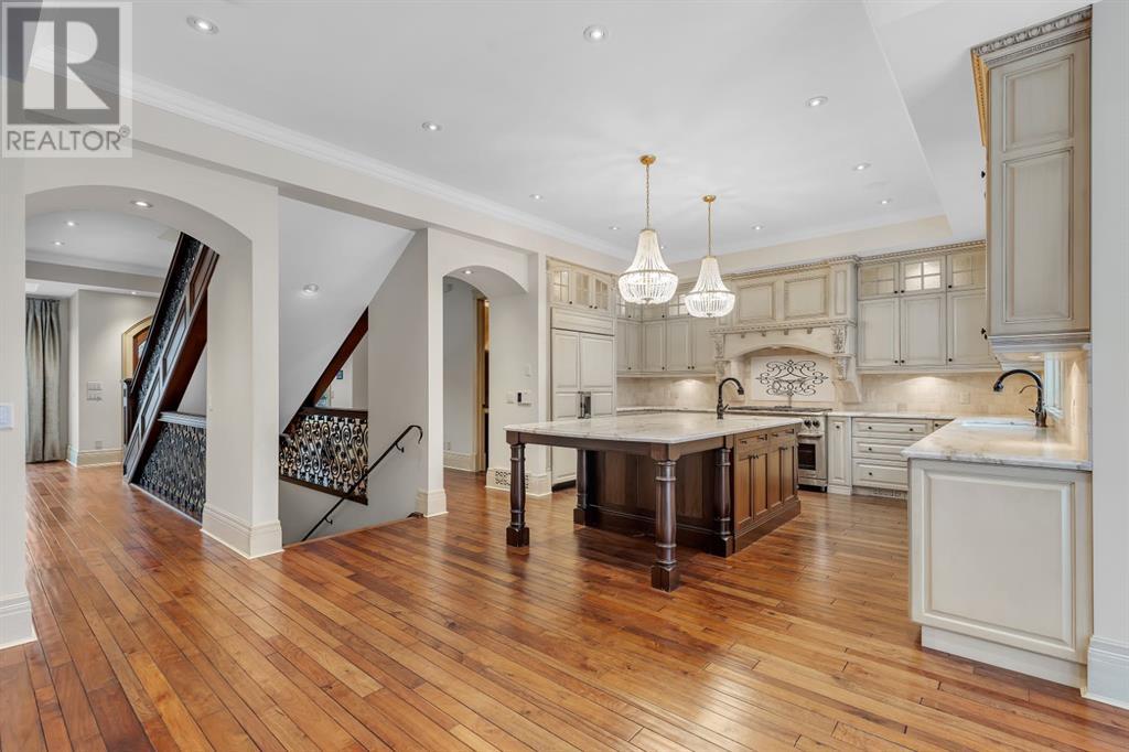 Single Family House for Sale in  Dorchester Avenue SW Upper Mount Royal Calgary 