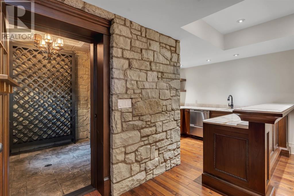 Single Family House for Sale in  Dorchester Avenue SW Upper Mount Royal Calgary 