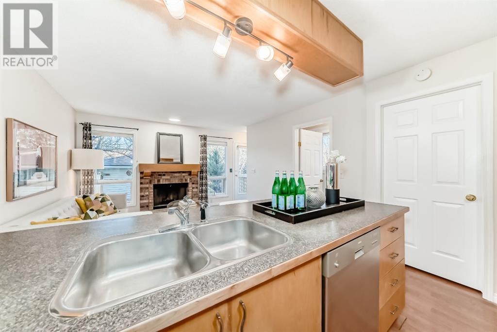 Single Family House for Sale in  Coachway Road SW Coach Hill Calgary 