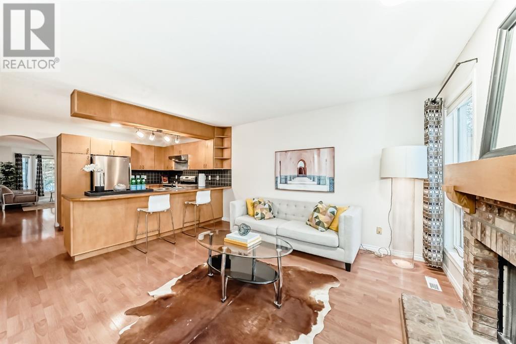 Single Family House for Sale in  Coachway Road SW Coach Hill Calgary 