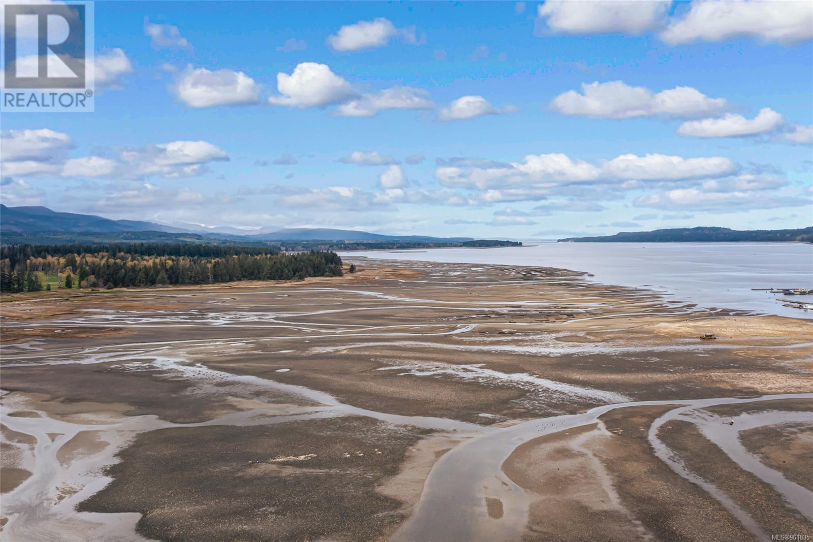  Lot 13 Island Highway West, Bowser