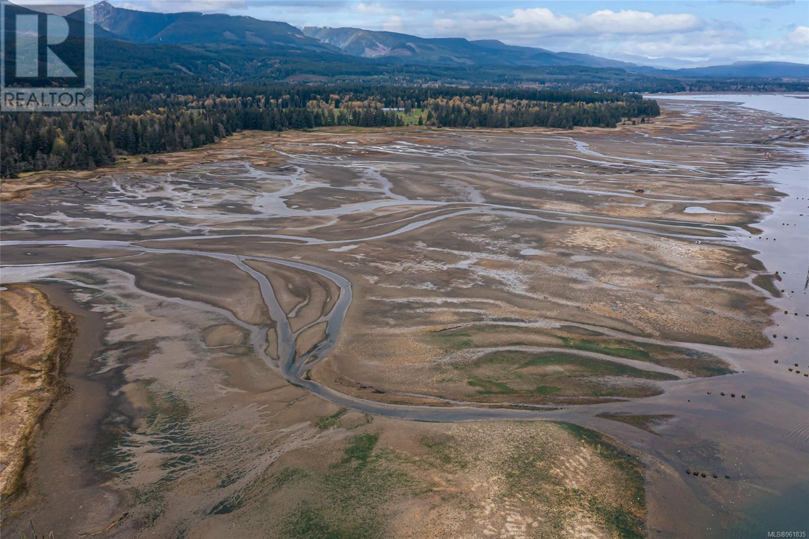  Lot 13 Island Highway West, Bowser
