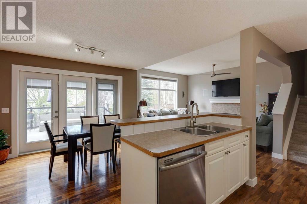 Single Family House for Sale in  Tuscany Ridge View NW Tuscany Calgary 