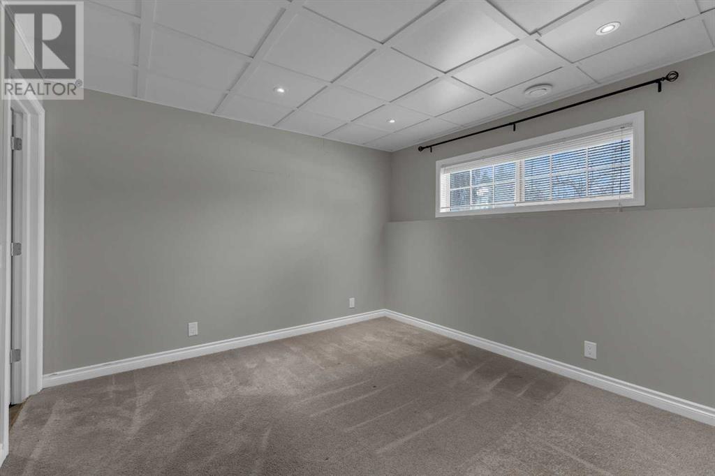 Single Family House 4 Level for Sale in  Erin Circle SE Erin Woods Calgary 