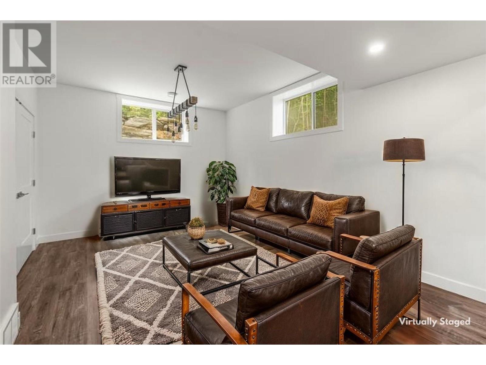 Photo 8 of 5064 Ridge Road, Eagle Bay BC