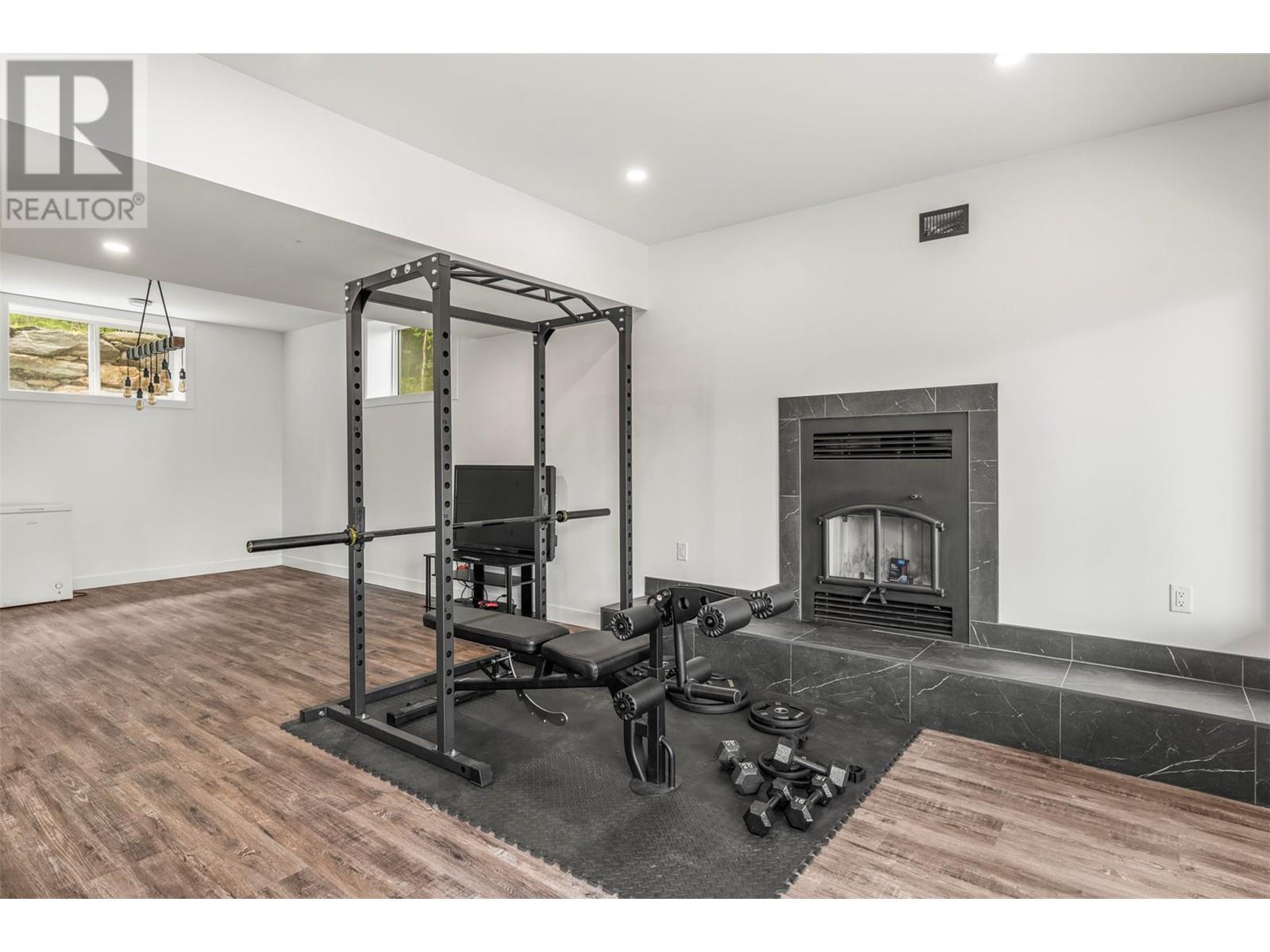 5064 Ridge Road - 18